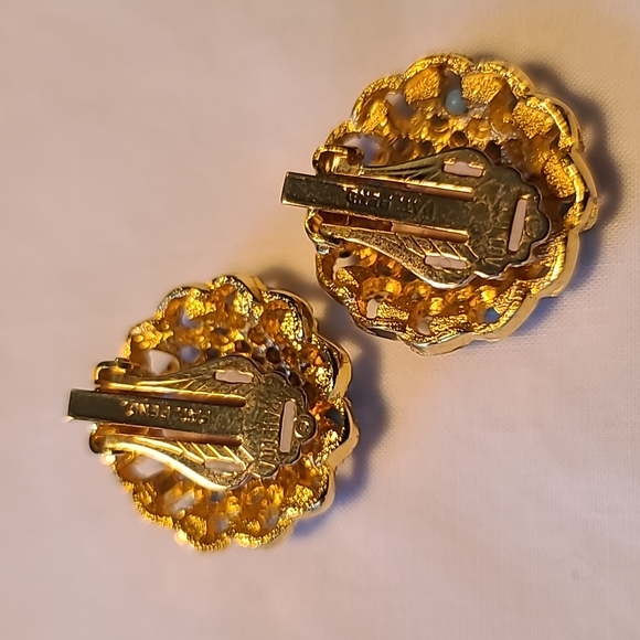 Sarah Coventry 1965 "SONGS OF INDIA" Beaded Brooch & Clip Earrings Set! - Picture 5 of 6